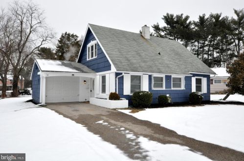 85 Baldwin Ln, Willingboro, NJ 08046-1530