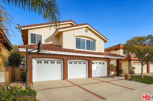 4971 Corso Cir, Cypress CA 90630-3564 exterior