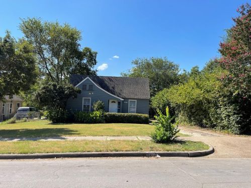 3302 Fairview Ave, Dallas TX  75223-2431 exterior