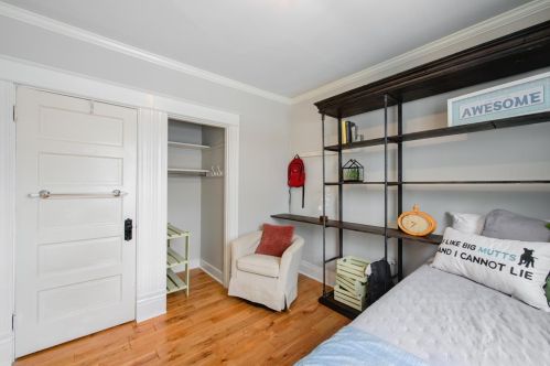 3780 Drake Ave, Cincinnati OH  45209-2150 exterior