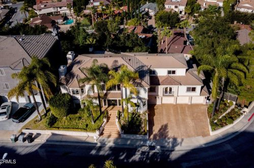 1958 Calafia St, Glendale CA  91208-2306 exterior