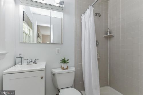 10610 Glenwild Rd, Silver Spring MD 20901-1602 exterior