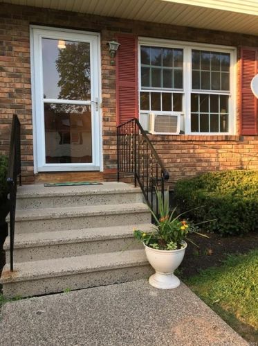 3 Countryside Ln, Middletown CT  06457-6000 exterior