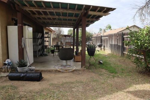 10741 Collett Ave, Riverside CA  92505-2943 exterior