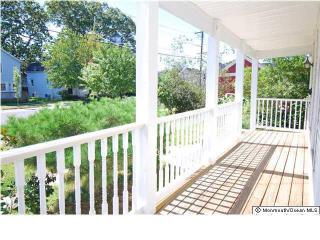 154 Chestnut St, Tinton Falls NJ  07701-1256 exterior