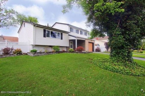588 Line Rd, Hazlet, NJ 07730-1143