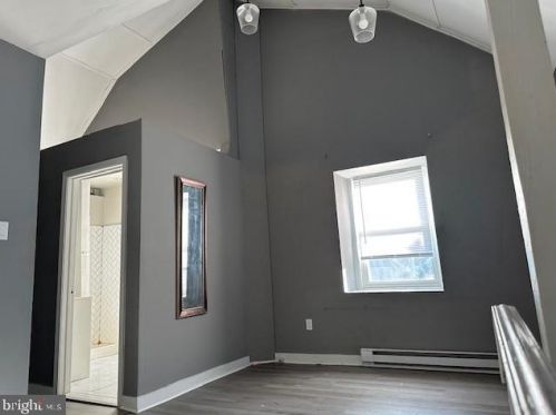 630 Chelten Ave, Philadelphia PA 19126-3824 exterior