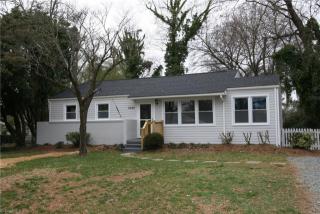 2528 Timber Ln, Greensboro, NC 27408-6122