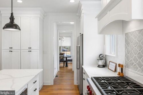 17 Redman Ave, Tavistock NJ  08033-2316 exterior