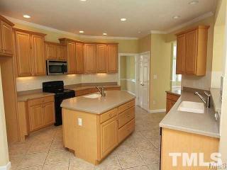 109 Beckford Rd, Cary NC  27518-6477 exterior