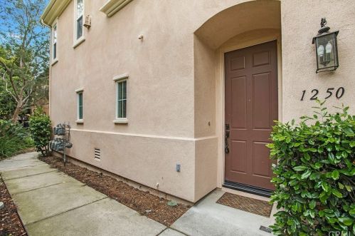 1250 Highbluff Ave, San Marcos, CA 92078-1051