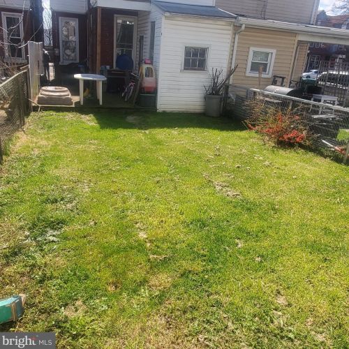 17 Lehman St, Lebanon, PA 17046-3869