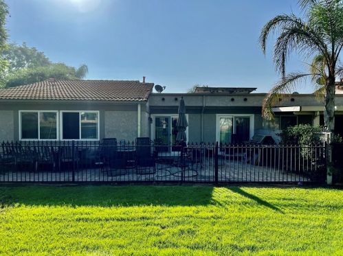 5670 Falling Leaf Ln, Riverside CA  92509-7310 exterior