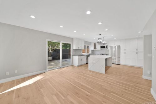 6 Duskywing, Irvine CA  92604-1916 exterior