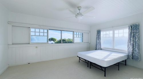 2508 Manoa Rd, Honolulu HI  96822-2120 exterior