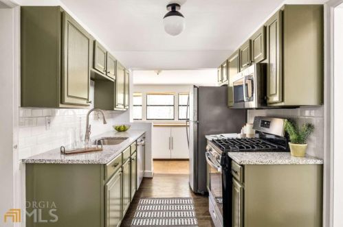 2498 Jewel St, Atlanta GA  30344-2827 exterior
