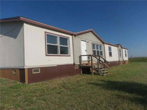924 Chisholm Rd, Geary, OK 73040-4327