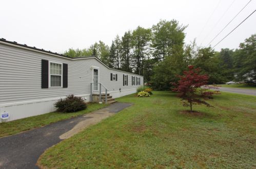 31 Dube Dr, Wales, ME 04280-4735