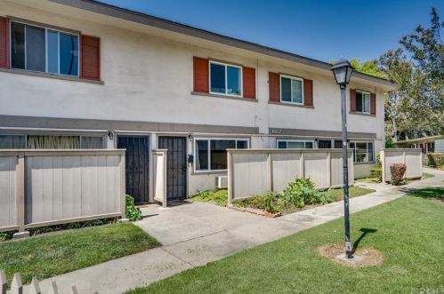 682 Main St, Tustin, CA 92780-8502