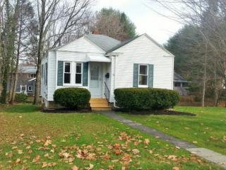 239 Essex Ave, Portsmouth, NH 03801-4871