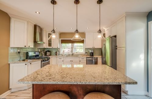 1332 Stony Brook Ln, Mountainside, NJ 07092-1828