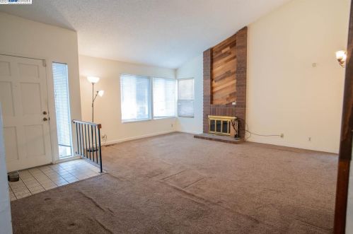 38240 Columbine Pl, Newark, CA 94560-4625