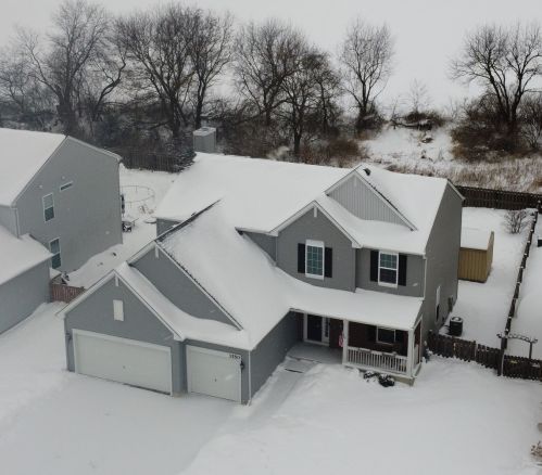 1550 Bristol Dr, Pingree Grove, IL 60140-9038