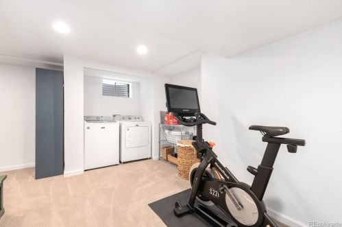 7869 Valentia St, Englewood CO  80112-3301 exterior