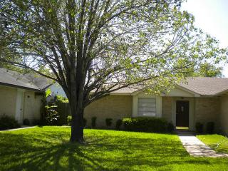 17342 Heritage Bay Dr, Houston TX  77598-3019 exterior