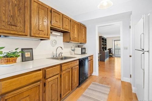 160 Brittany Farms Rd, New Britain, CT 06053-1138