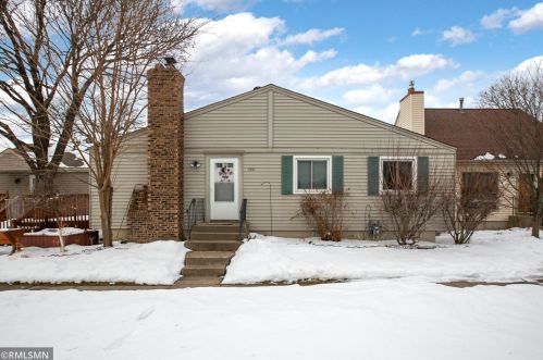 3561 Pilgrim Ln, Minneapolis, MN 55441-2473