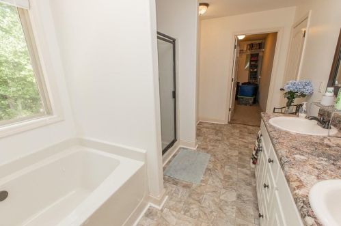 717 Lake Vista Dr, Jefferson GA  30549-4608 exterior