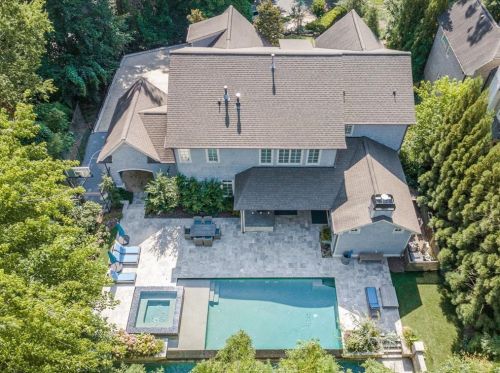 4000 Arden Way, Atlanta GA  30342-3948 exterior