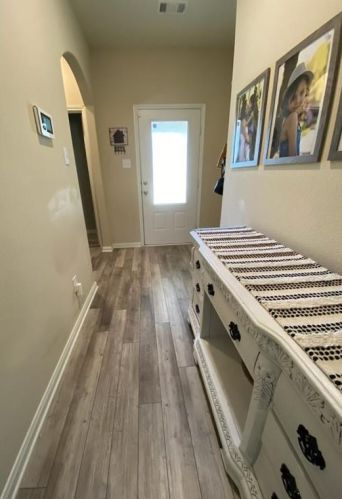 513 Cross Rdg Cir, Fort Worth TX  76120-2438 exterior