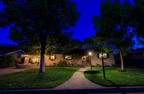 2090 El Camino Dr, Turlock, CA 95380-3602