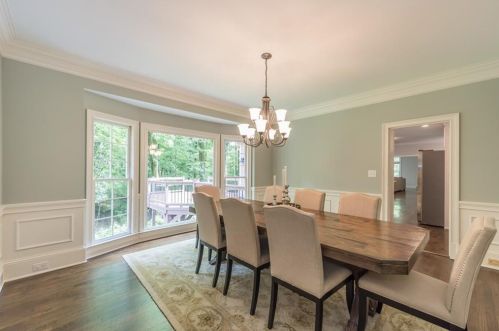 1565 Lazy River Ln, Atlanta GA  30350-3521 exterior