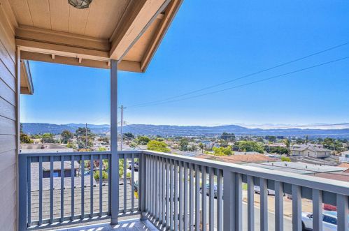 1312 Flores St, Seaside CA exterior