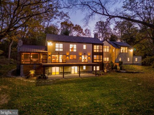 603 Gravers Ln, Philadelphia PA 19118-2806 exterior