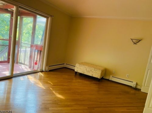 106 Mosher Rd, Princeton NJ  08540-8416 exterior