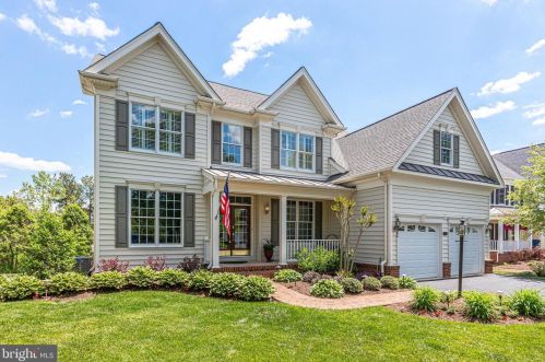 15141 Golf View Dr, Haymarket, VA 20169-3147