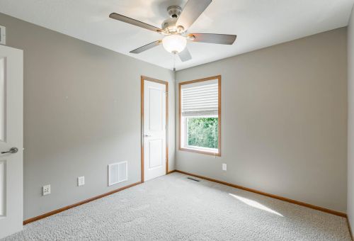 2160 Cedar Grove Trl, Saint Paul MN  55122-1543 exterior