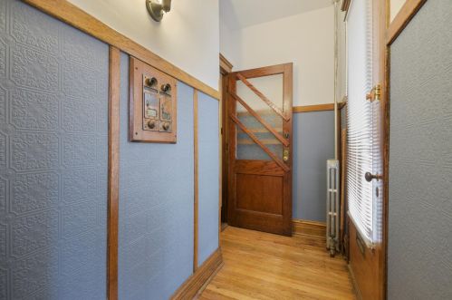 2306 Harding Ave, Chicago, IL 60647-2212