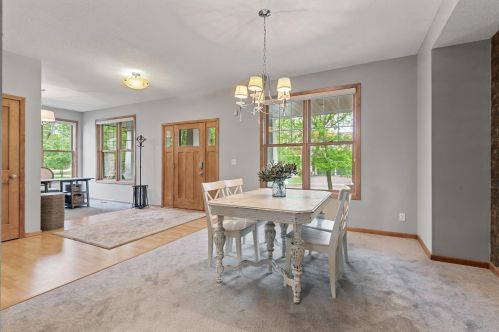 2332 Fieldstone Curv, Saint Paul MN  55129-6218 exterior