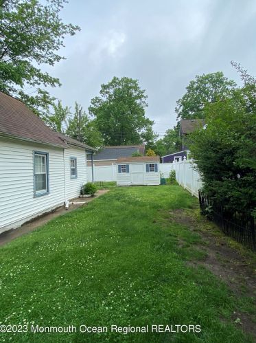 505 Myrtle Ave, Tinton Falls NJ  07711-1315 exterior