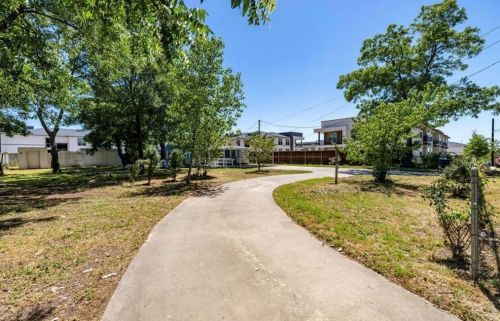 2404 Mclemore Ave, Fort Worth TX  76111-1219 exterior