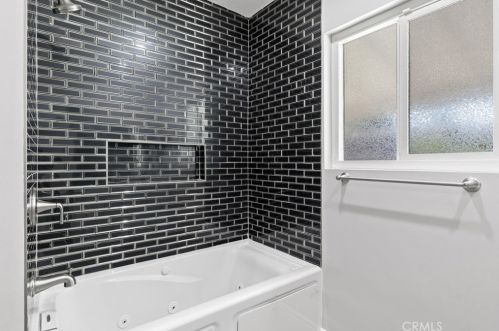 8188 Sherwood Pl, Riverside CA  92504-3440 exterior