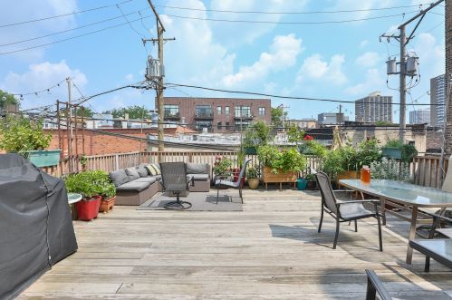 956 Cuyler Ave, Chicago IL  60613-2115 exterior