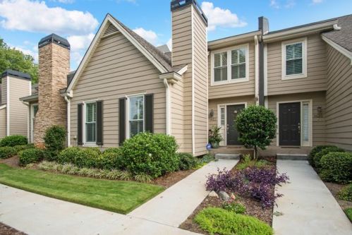 1422 Defoors Dr, Atlanta, GA 30318-2971