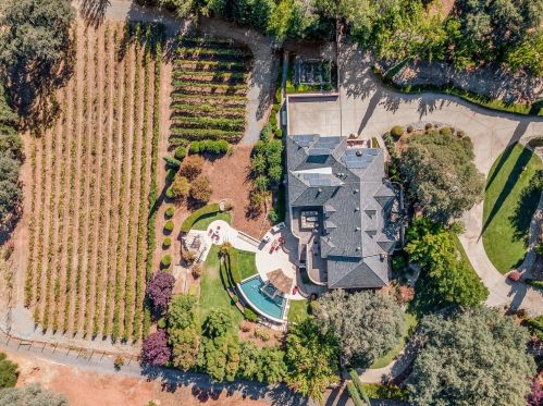 2585 Clarksville Rd, Rescue, CA 95672-9606