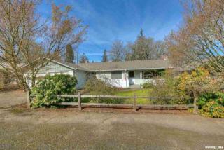 3741 Hillview Dr, Salem, OR 97302-4719